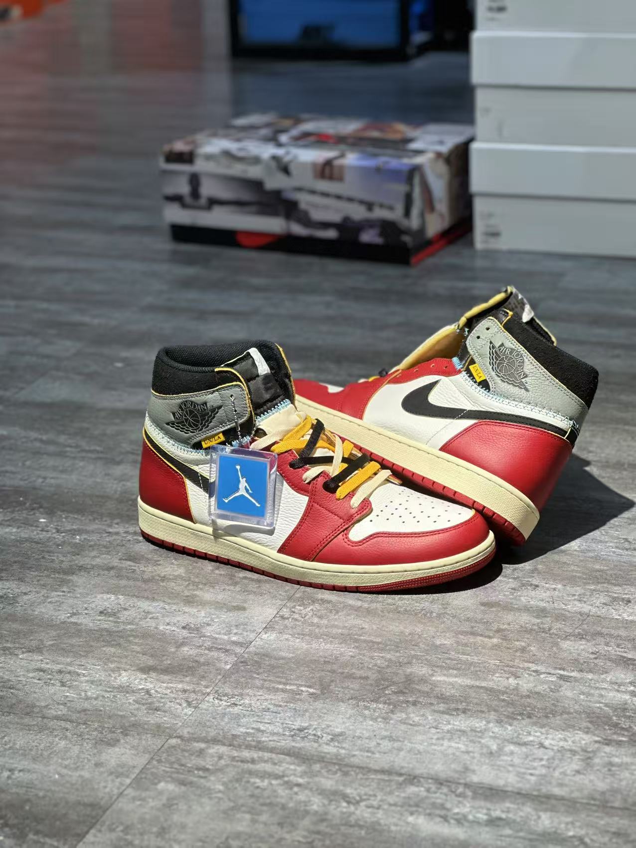 Air Jordan 1 Retro High OG SP Union LA Chicago Shadow HV8563-600 